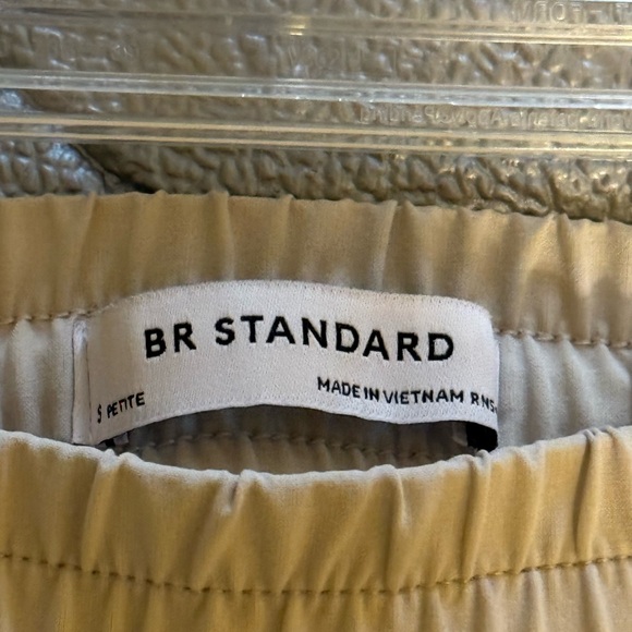 BR Standard Petite Cargo Pants – Sand Beige - Picture 3 of 4